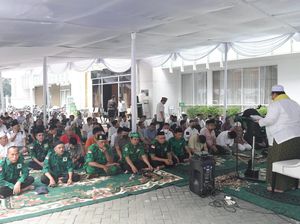 Kenang Sosok Mbah Moen, Kader PPP Gelar Tahlilan & Doa Bersama Kenang Sosok Mbah Moen, Kader PPP Gelar Tahlilan & Doa Bersama