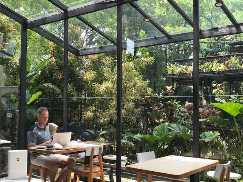 5 Kafe yang Adem dan Keren di Sentul Bogor Ini Cocok Buat Healing 5 Kafe yang Adem dan Keren di Sentul Bogor Ini Cocok Buat Healing