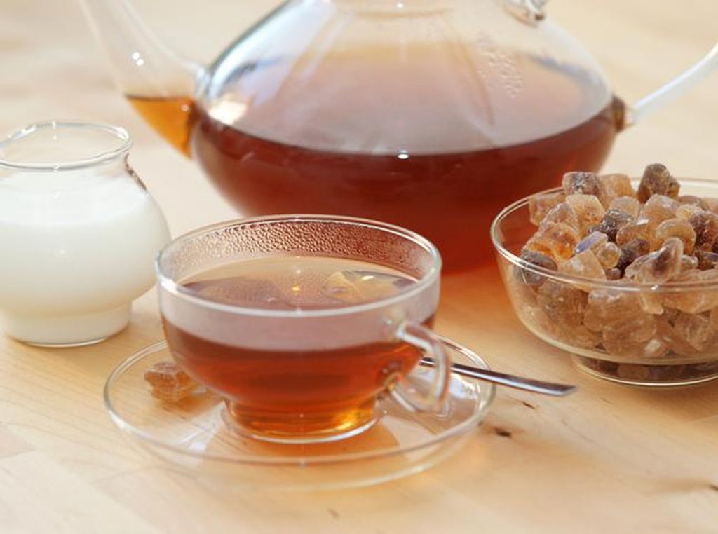 Mau Ngeteh? 7 Jenis Teh Ini Bisa Kamu Pilih Sesuai dengan Suasana Hati Mau Ngeteh? 7 Jenis Teh Ini Bisa Kamu Pilih Sesuai dengan Suasana Hati