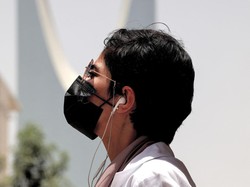 Tren Rambut Pendek Marak di Arab Saudi Usai Hijab Tak Wajib Lagi