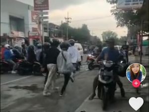 Tawuran Remaja Usai Final Sepak Bola SMA/SMK di Ngawi Viral