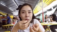 Gegara Pandemi, YouTuber Ini Baru Makan Durian Lagi Setelah 3 Tahun