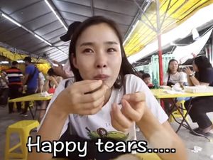 Gegara Pandemi, YouTuber Ini Baru Makan Durian Lagi Setelah 3 Tahun