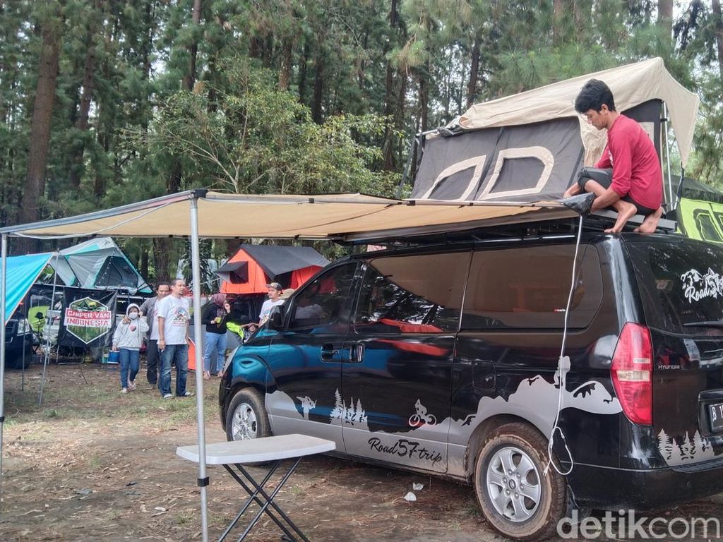 Menengok Aktivitas Camping Camper Van Indonesia di Majalengka