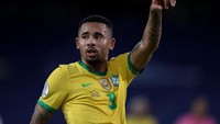 Gabriel Jesus, striker tengah Manchester City masih diburu. Arsenal dan City masih negosiasi harga, The Gunners sudah tawarkan 45 juta Pounds atau setara Rp 818 miliar (Getty Images)