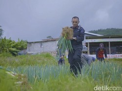 Ipda Purwanto Tanpa Pamrih Buat Kampung Sayur Sedekah 100 Panti Asuhan