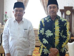 Jusuf Kalla Dukung Konversi Bank Riau Kepri Jadi Bank Syariah