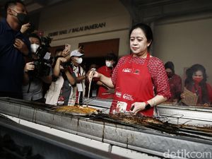 Momen Puan Bakar Ikan untuk Peringati Bulan Bung Karno