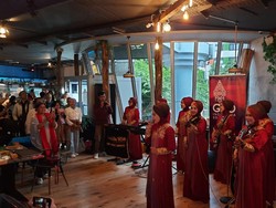 Nasida Ria Manggung di Jerman, Obati Rindu Diaspora Indonesia