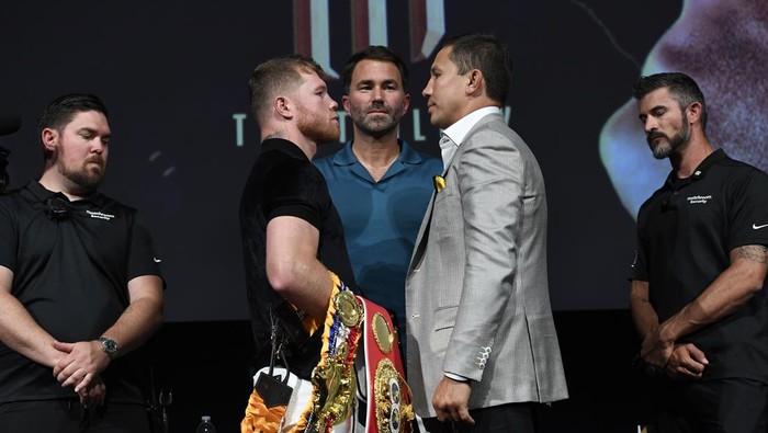 Saul Canelo Alvarez dan Gennady Golovkin. (Foto: Kevork Djansezian/Getty Images) Saul Canelo Alvarez dan Gennady Golovkin. (Foto: Kevork Djansezian/Getty Images)