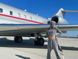 Potret Jet Pribadi Lisa BLACKPINK, Ke Paris Bareng V BTS-Park Bo Gum