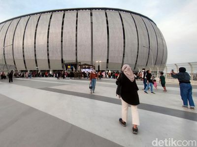 Warga Mulai Padati JIS Jelang Puncak Hajatan DKI