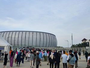 Anak Sekolah hingga Emak-emak Ramaikan Puncak HUT DKI di JIS Anak Sekolah hingga Emak-emak Ramaikan Puncak HUT DKI di JIS
