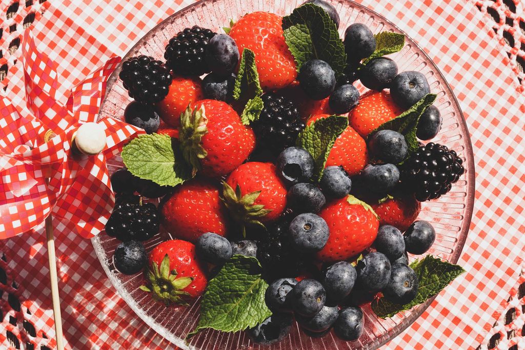 kandungan antioksidan pada beri-berian seperti strawberry, strawberry dan red berry dapat membantu mengurangi stress