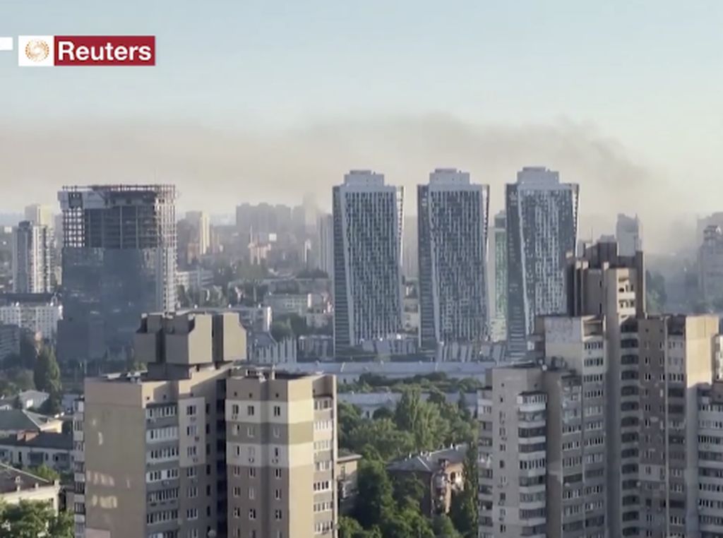 Dar! Ledakan Guncang Distrik Shevchenkivskiy di Ibu Kota Ukraina