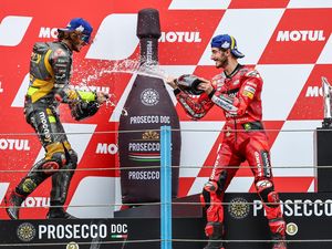 Dua Anak Asuh Valentino Rossi Rajai MotoGP Belanda 2022