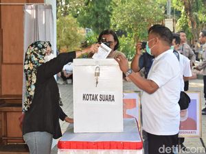 Feodalisme Mengancam Demokratisasi Desa Feodalisme Mengancam Demokratisasi Desa