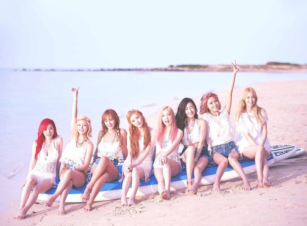 Potret Girls Generation dalam foto konsep single Party/ Foto: allkpop.com Potret Girls Generation dalam foto konsep single Party