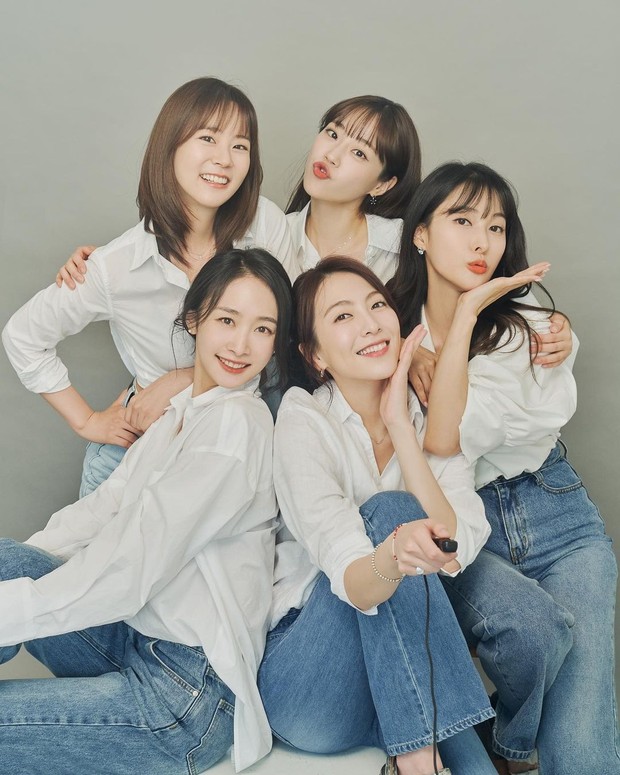 Potret KARA dalam perayaan debut ke-15/ Foto: instagram.com/ Potret KARA dalam perayaan debut ke-15