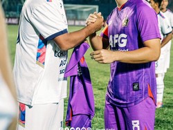 Trofeo Ronaldinho: Persik Juara, Ronaldinho Cuma Main 30 Menit