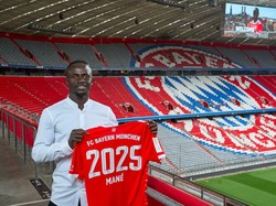 Mane Kenakan Nomor Punggung 17 di Bayern