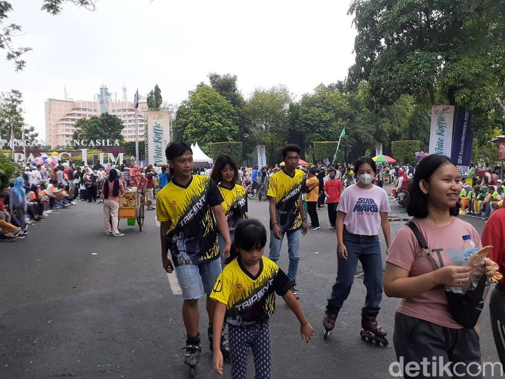 Senangnya Warga Bisa Kembali Olahraga di CFD Semarang