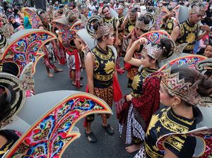 400 Gatotkaca Menyemut di Jalanan Solo 400 Gatotkaca Menyemut di Jalanan Solo