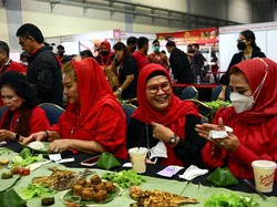 Bupati Indramayu Hadiri Festival Bakar Ikan Peringati Bulan Bung Karno