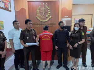 Tim Eksekutor Kejari Bandung Tangkap Dua Buronan Kasus Korupsi