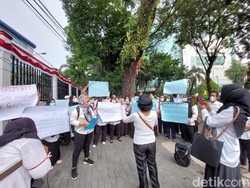 Demo di DPRD, Guru Honor Medan Minta PPPK Tak Bikin Mereka Dipecat