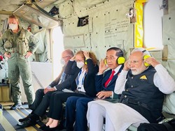 Jokowi Bareng PM India Naik Helikopter ke Lokasi KTT G7