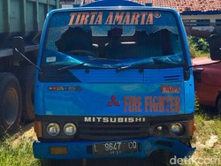 Motor Adu Banteng dengan Truk di Sampang, Biker Perempuan Tewas
