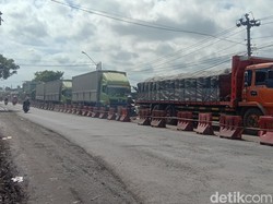 Jalur Pantura Pati-Rembang di Juwana Macet Parah Pagi Ini