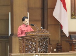 Polemik Terminal LNG, Legislator NasDem Kritik Gaya Komunikasi Koster