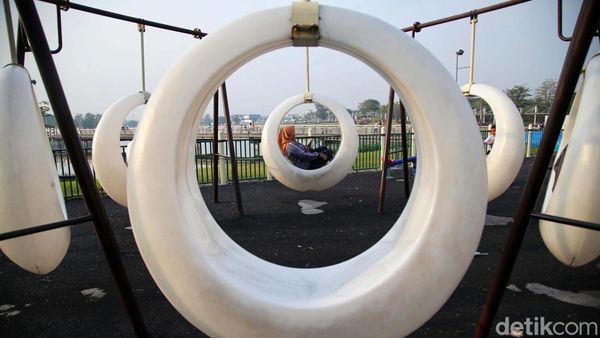 Ini Lho Tempat Santainya Warga Cikarang