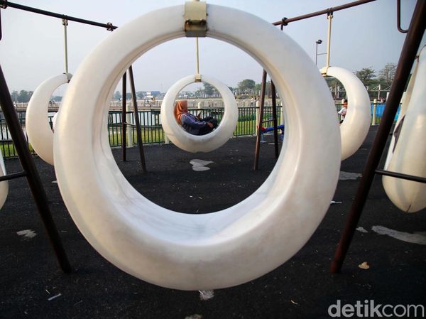 Ini Lho Tempat Santainya Warga Cikarang