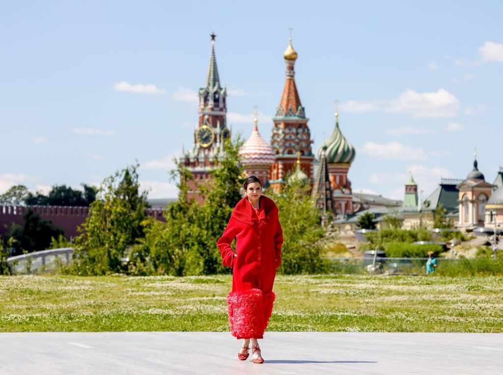 Pertama Kali Digelar, Inilah Koleksi Moscow Fashion Week 2022 Pertama Kali Digelar, Inilah Koleksi Moscow Fashion Week 2022