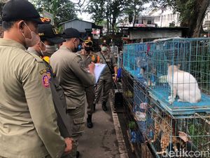 Saat Pemkot Malang Tak Berdaya Hadapi Pedagang Nakal di Pasar Splendid Saat Pemkot Malang Tak Berdaya Hadapi Pedagang Nakal di Pasar Splendid