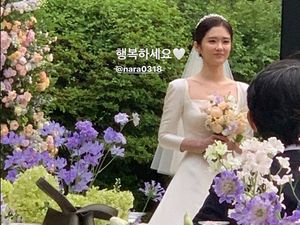 Potret Cantik Jang Nara di Hari Pernikahan, Gaun Pengantinnya Jadi Sorotan Potret Cantik Jang Nara di Hari Pernikahan, Gaun Pengantinnya Jadi Sorotan