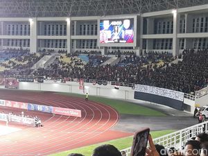 Persis Solo Tertinggal 1-0 dari Persita Tangerang di Babak Pertama Persis Solo Tertinggal 1-0 dari Persita Tangerang di Babak Pertama