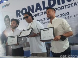 Ronaldinho Kunjungi Rans Prestige Sportstainment, Raffi Ahmad Ungkap Harapan