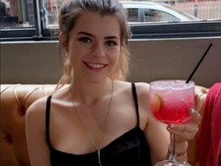 Wanita Ini Dibayar untuk Nonton Film Porno, Ungkap Posisi Seks Terfavorit