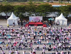Ribuan Srikandi Ganjar Ajak Masyarakat Terapkan Gaya Hidup Sehat