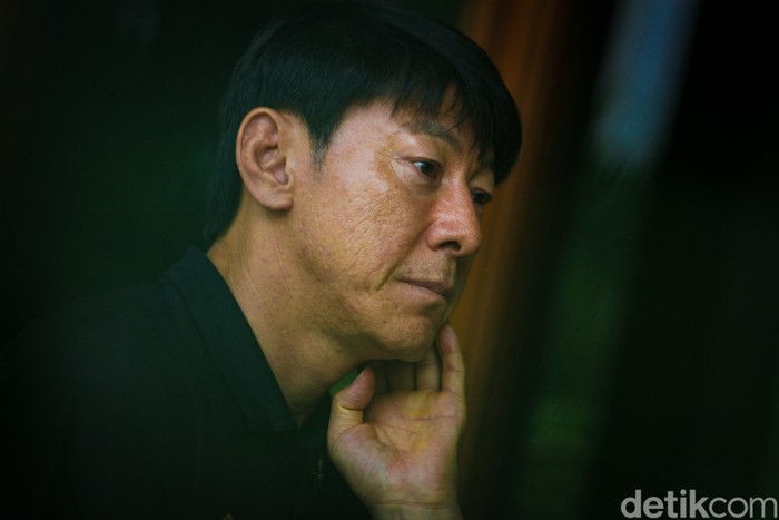 Pelatih timnas Indonesia Shin Tae-yong menjawab pertanyaan detikSport dalam wawancara eksklusif.
