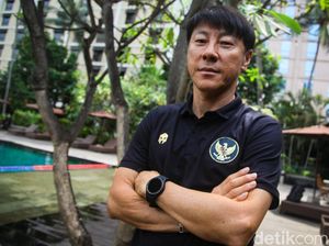 Cerita Shin Tae-yong Pernah Bawa Truk di Australia