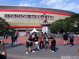 PSS Sleman Vs Dewa United, Slemania-BCS Padati Stadion Manahan PSS Sleman Vs Dewa United, Slemania-BCS Padati Stadion Manahan