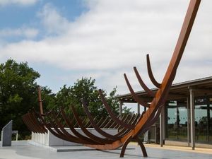 Potret Sutton Hoo, Kuburan Kapal dari Abad Ketujuh yang Penuh Misteri Potret Sutton Hoo, Kuburan Kapal dari Abad Ketujuh yang Penuh Misteri