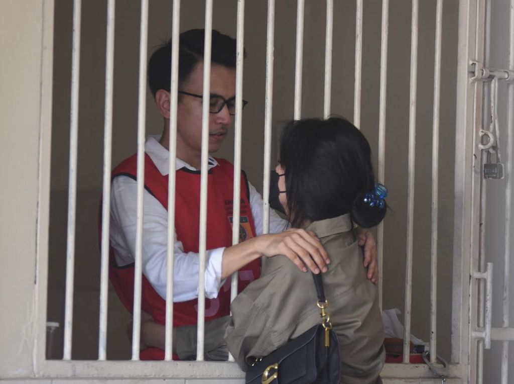 Perjalanan Kasus Adam Deni hingga Divonis 4 Tahun Penjara Perjalanan Kasus Adam Deni hingga Divonis 4 Tahun Penjara