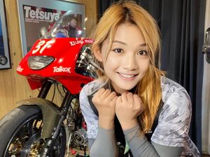 Bikin Geleng-geleng! Potret Pria Tulen yang Betah Jadi Bikers Cantik