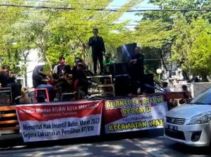 Pj Ketua RT/RW Makassar Disebut Alihkan Insentif Maret ke Pejabat Lama Pj Ketua RT/RW Makassar Disebut Alihkan Insentif Maret ke Pejabat Lama